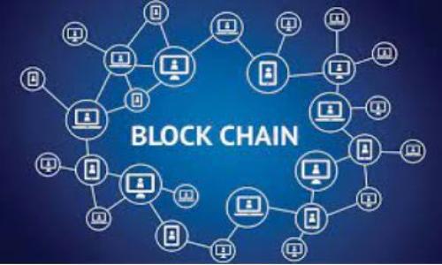   
   移动端以太坊钱包App开发全攻略：从需求分析到上线运营 /  

关键词：  
 guanjianci  以太坊钱包, 移动端开发, 区块链技术 / guanjianci 

 引言 
 移动端以太坊钱包App的开发正逐渐成为区块链技术应用的重要领域之一。由于以太坊作为一个智能合约平台，拥有强大的去中心化应用和数字资产管理功能，移动端的应用能进一步拓展其用户群体和使用场景。因此，在本篇文章中，我们将深入探讨移动端以太坊钱包App的开发，从需求分析、技术实现到上线运营等多个维度，帮助开发者和企业了解这一领域的机会和挑战。 

 第一部分：需求分析 
 移动端以太坊钱包的首要任务是了解用户的需求。这一需求分析涉及到目标用户的特征、市场竞争分析、功能需求等多个方面。 

 1. 目标用户特征：目标用户主要是以太坊的持有者和交易者，他们需要一个安全、高效的方式来管理和交易他们的以太坊资产。分析用户的使用场景，例如转账、接收、查看余额、参与ICO等，可以帮助我们明确钱包的基本功能。 

 2. 市场竞争分析：目前市场上已经存在多款以太坊钱包App，例如MetaMask, Trust Wallet等。分析这些竞争对手的功能、用户体验和市场反响，可以帮助我们了解市场需求和用户的痛点，从而在我们的钱包App中进行改进。例如，某些用户反馈现有钱包在交易延迟和手续费透明度方面的不足，这就是我们可以增强的地方。 

 3. 功能需求：基于对用户需求的评估，我们可以归纳出几个核心功能，如资产管理、转账、兑换、DApp浏览、推送通知和安全保障等。同时，在设计功能时，我们需要考虑用户的使用习惯，以简化操作流程，提高用户的整体体验。 

 第二部分：技术实现 
 一旦需求分析完成，接下来便是技术实现。移动端以太坊钱包App的开发涉及前端和后端技术的选择、安全性设计及区块链交互等多个方面。 

 1. 前端技术选择：移动端应用开发可以选择原生开发或跨平台框架。原生开发在性能和用户体验上有优势，但开发成本较高；跨平台框架（如React Native或Flutter）可以快速构建App，节省资源，但可能在性能上有所妥协。 

 2. 后端技术：以太坊钱包常常需要后端服务来处理交易、用户认证、数据存储等。可以选择使用Node.js或Python等语言搭建RESTful API，方便与前端进行数据交互。同时需要保证后端服务的高可用性和容错性，避免因服务器故障影响用户体验。 

 3. 安全性设计：钱包的安全性至关重要，因此需要采取多层次的安全措施。例如，使用加密技术保护用户私钥、采用双重认证机制、实时监测异常活动等。同时，在App中提醒用户定期备份自己的钱包，以防丢失。 

 4. 区块链交互：与以太坊网络交互需要使用Web3.js等库，这允许App直接与区块链进行交互，发送和接收交易、查询余额等操作。需要特别注意网络的延迟及响应时间，确保用户的操作尽量实时有效。 

 第三部分：主题设计与用户体验 
 用户体验（UX/UI设计）在移动端以太坊钱包的发展中扮演着至关重要的角色。一个友好的用户界面能够提升用户的粘性和使用频率。 

 1. 界面设计：设计应遵循的原则，使用清晰的图标和布局，让用户容易上手。可以借鉴其他成功钱包的设计风格，融入自家风格来保持独特性。色彩的使用也非常关键，既要保证视觉的美观，也要保持对比度，确保各个功能模块易于辨识。 

 2. 操作流程：尽量简化用户在钱包App内进行操作的步骤。例如，发送以太坊的流程应尽可能流畅，减少用户在输入和确认过程中的步骤，这样能大幅减少出错的概率，提高用户满意度。 

 3. 用户教育：对于新用户，提供简单易懂的使用指南或视频教程，能够有效帮助他们更快熟悉App的操作。同时，确保在关键操作（如转账、提取私钥等）时，有明确的提示和安全警示，增加用户的安全意识。 

 第四部分：上线与运营 
 移动端以太坊钱包的开发并不止于开发完成，之后的上线和运营同样重要。良好的运营策略能够确保产品的持续发展和用户增长。 

 1. 上线准备：在上线之前，需要通过多轮的内测和外测来确保App的稳定性和安全性。同时，准备详细的产品文档和用户协议，确保合规性。此外，考虑和社区、项目方的合作，获取更多曝光和用户反馈。 

 2. 推广及市场营销：上线后，需要制定有效的市场营销策略来吸引用户。可以通过社交媒体、区块链论坛、开发者大会等渠道进行推广，在符合用户习惯的地方进行宣传和引导。 

 3. 用户支持与反馈机制：上线后要重视用户的反馈，及时响应用户的问题和需求。可以设置聊天机器人、FAQ及反馈通道，与用户保持良好的沟通。同时，定期进行用户满意度调查，了解用户对产品的真实看法，持续产品。 

 第五部分：未来发展趋势 
 在移动端以太坊钱包App开发和使用的未来，我们可以期待几个主要趋势。 

 1. DeFi领域拓展：Decentralized Finance（去中心化金融）正在快速发展，未来的钱包App可能需要集成更多DeFi功能，如借贷、交易所等，以满足用户的日常需求。 

 2. NFT的集成：随着非同质化代币(NFT)的流行，支持NFT存储和交易的功能将变得愈加重要。未来的钱包App需具备同时管理以太坊资产和NFT的能力，增强用户的粘性。 

 3. 多链支持：未来的钱包App可能需要支持多个区块链网络，满足用户的多样化需求。例如，支持比特币、波卡等其它区块链资产的存储和交易。 

 4. 监管合规性：随着区块链和数字货币行业的发展，监管法律法规也会不断变化，钱包App需要积极跟进这些变化，确保合规运营，以避免不必要的法律风险。 

 5. 用户教育和安全意识：随着用户人群的扩大，提升用户对区块链、加密货币等的理解和安全意识仍然是钱包App运营的重要责任。通过持续的教育和信息传递，确保用户安全和资产保障。 

 结论 
 移动端以太坊钱包App开发是一个充满机遇与挑战的领域，通过深入的需求分析、技术实现、用户体验设计及运营策略的规划，开发者可以构建出适合市场需求的优质钱包应用。未来以太坊钱包的发展潜力巨大，我们期待看到更多创新的解决方案和优秀的产品出现。 

 相关问题 
 1. 移动端以太坊钱包的安全性应该如何保障？ 
 2. 谁是移动端以太坊钱包的目标用户？ 
 3. 移动端以太坊钱包的核心功能是什么？ 
 4. 开发移动端以太坊钱包需要哪些技术？ 
 5. 怎样提高用户对移动端以太坊钱包的使用满意度？ 

（后续请根据每个问题分别扩展详细介绍） 
